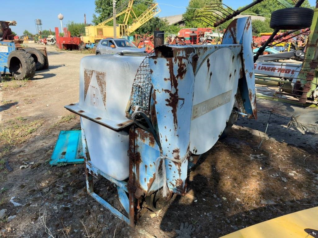 Blanchard 220 - Pulverizador montado: foto 2 Blanchard 220 - Pulverizador montado: foto 2