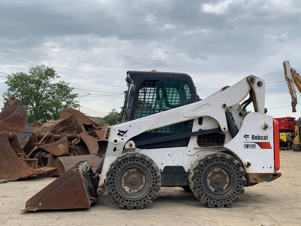 Bobcat S 740 - Mini pá carregadora: foto 2 Bobcat S 740 - Mini pá carregadora: foto 2