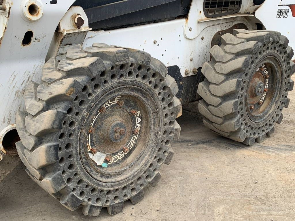 Bobcat S 740 - Mini pá carregadora: foto 4 Bobcat S 740 - Mini pá carregadora: foto 4