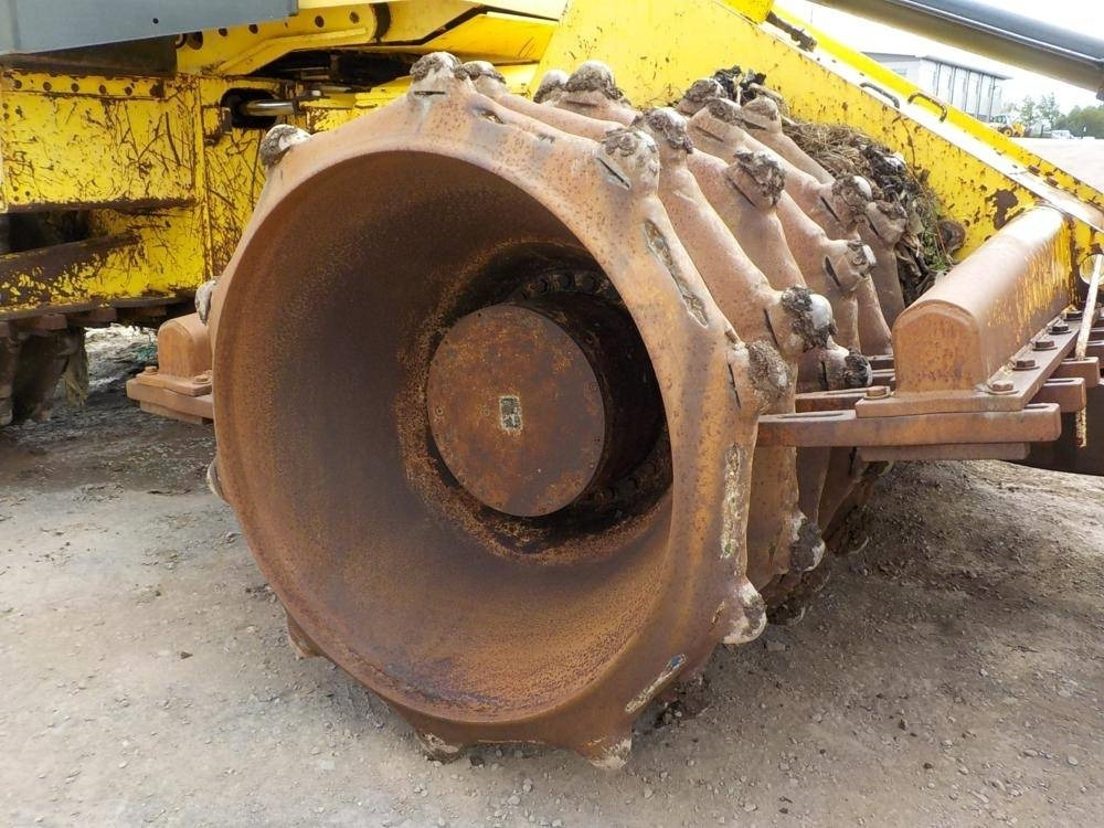 Compactador Bomag BC 671 RB: foto 10