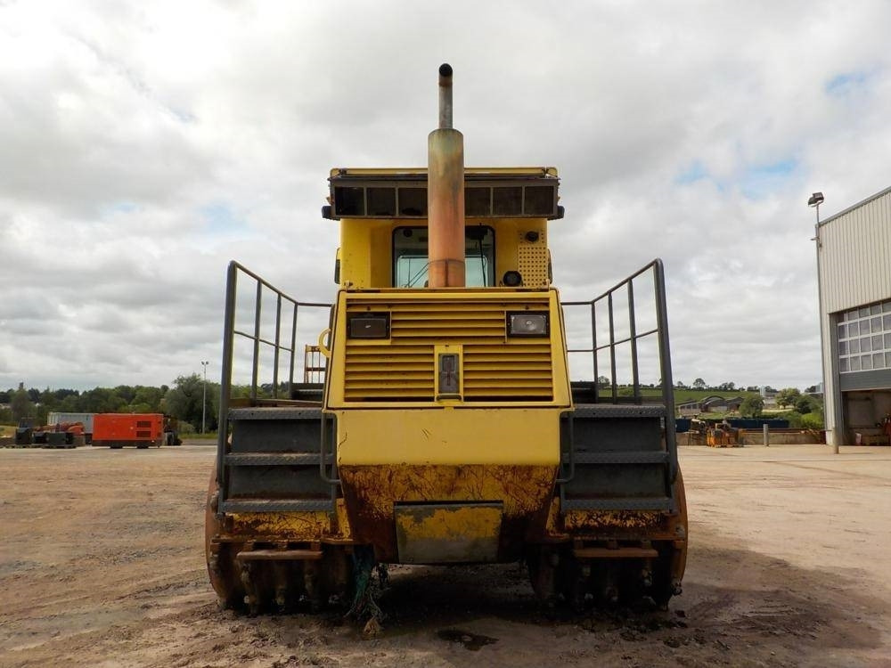 Compactador Bomag BC 671 RB: foto 7