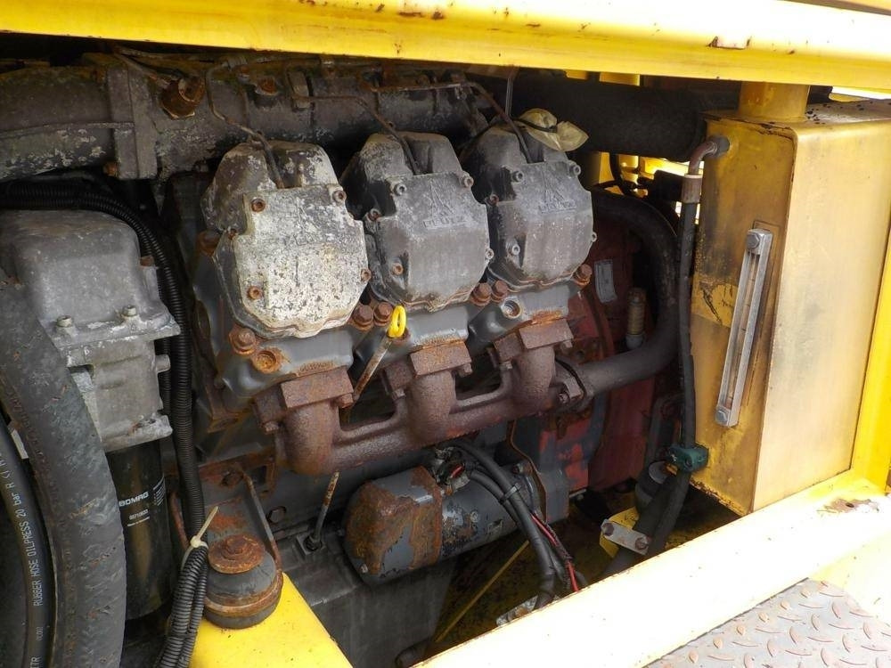 Compactador Bomag BC 671 RB: foto 8