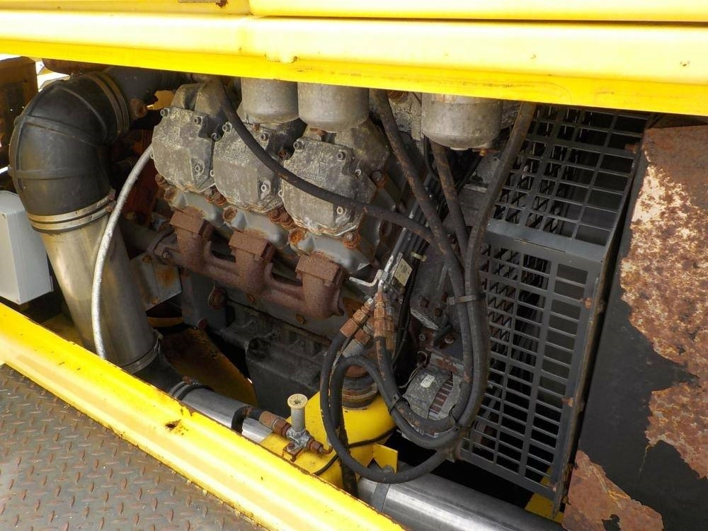 Compactador Bomag BC 671 RB: foto 9