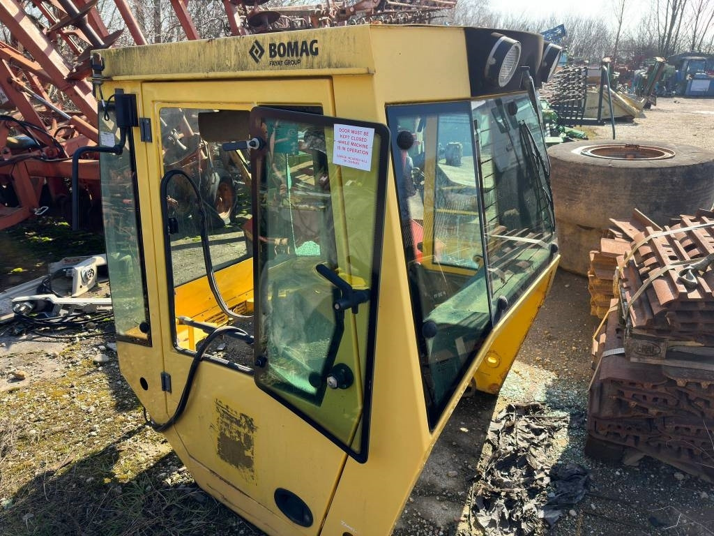 Bomag BW 177-226 D/DH CABIN - Cabine por Máquina de construção: foto 3 Bomag BW 177-226 D/DH CABIN - Cabine por Máquina de construção: foto 3