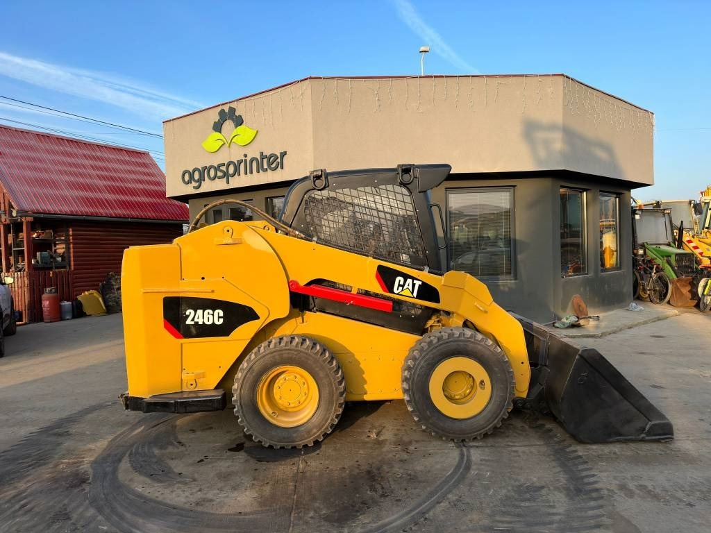 CAT 246 C  - Mini pá carregadora: foto 4 CAT 246 C  - Mini pá carregadora: foto 4