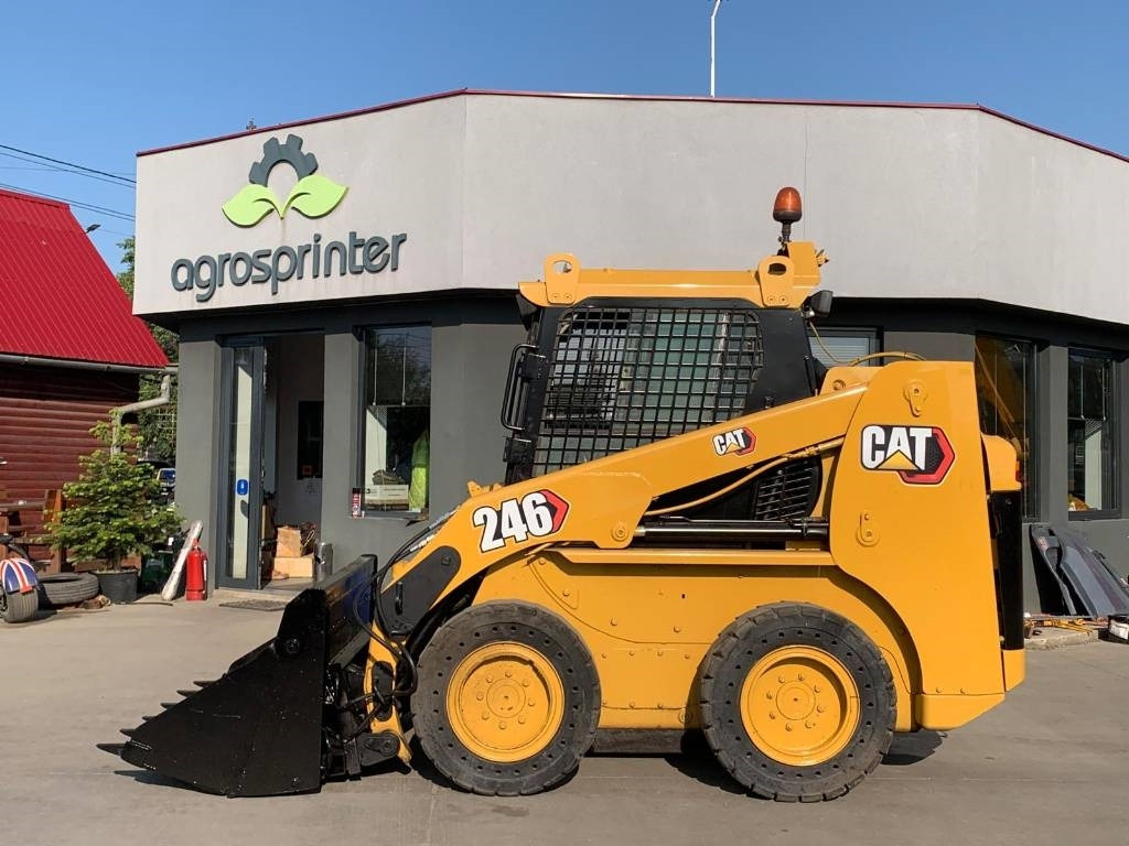 CAT 246  - Mini pá carregadora: foto 2 CAT 246  - Mini pá carregadora: foto 2