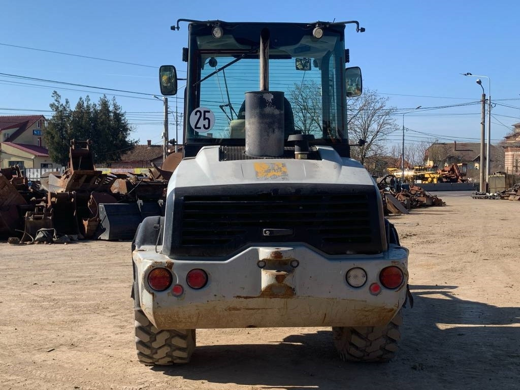 CAT 908H - Pá carregadora de rodas: foto 4 CAT 908H - Pá carregadora de rodas: foto 4