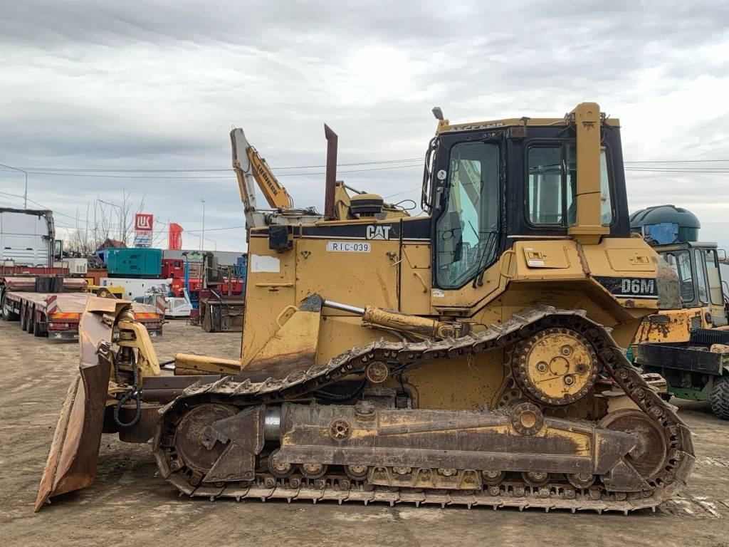 CAT D 6 M XL - Buldôzer: foto 2 CAT D 6 M XL - Buldôzer: foto 2