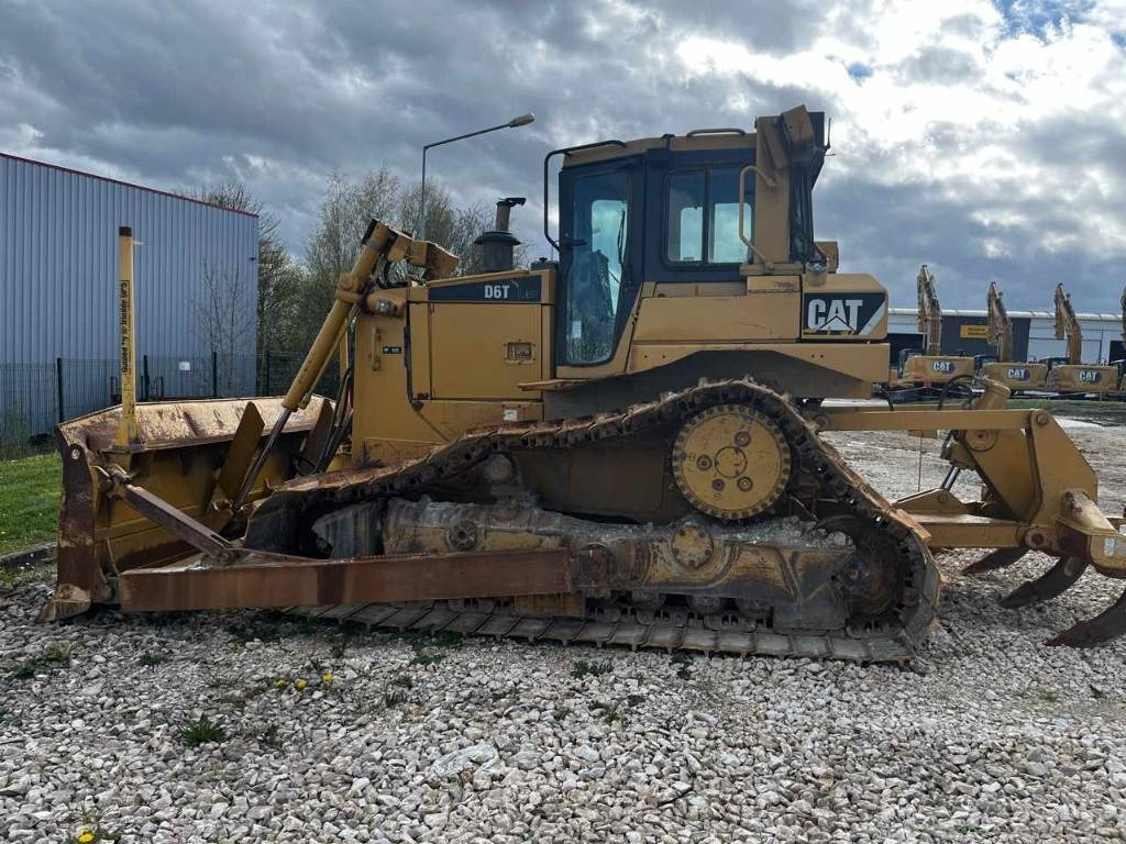 CAT D 6 T LGP - Buldôzer: foto 3 CAT D 6 T LGP - Buldôzer: foto 3