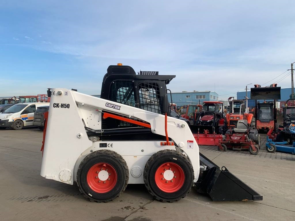 Captok H50 - Mini pá carregadora: foto 3 Captok H50 - Mini pá carregadora: foto 3