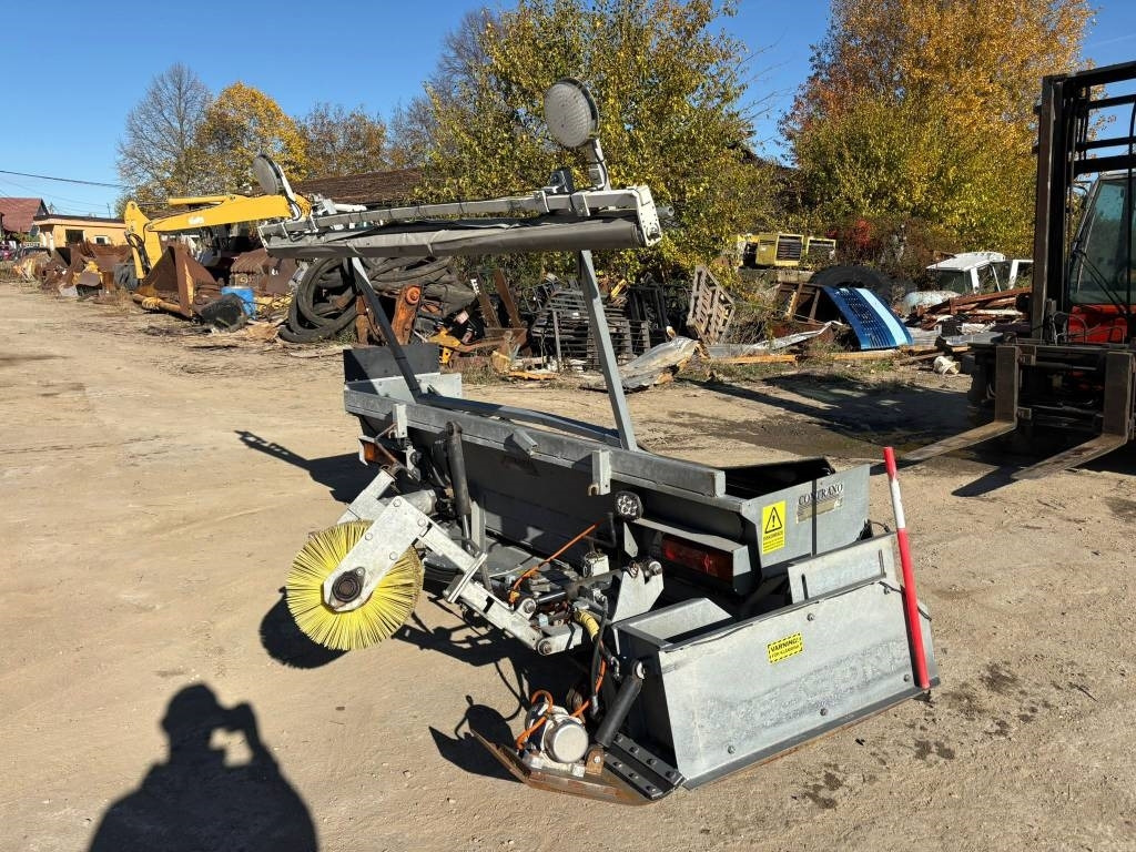 Contrano CH-KL - Vassoura: foto 5 Contrano CH-KL - Vassoura: foto 5