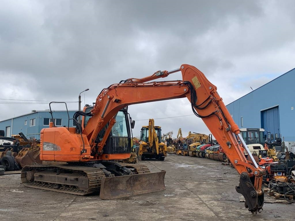 Doosan DX 140 LCR - Escavadora de rastos: foto 2 Doosan DX 140 LCR - Escavadora de rastos: foto 2