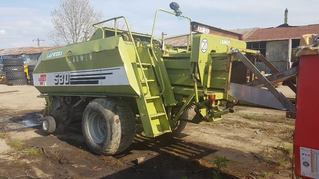 Fortschritt 530 - Enfardadeira de fardos quadrados: foto 2 Fortschritt 530 - Enfardadeira de fardos quadrados: foto 2