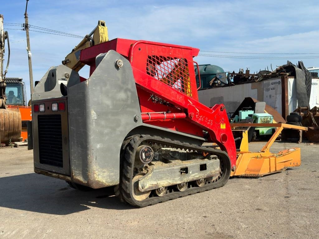 Gehl RT 175+Landhonor Forestry Mulcher - Mini pá carregadora de rastos: foto 5 Gehl RT 175+Landhonor Forestry Mulcher - Mini pá carregadora de rastos: foto 5