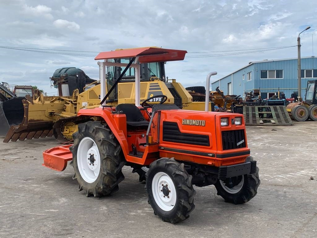 Hinomoto BD150 - Trator: foto 1 Hinomoto BD150 - Trator: foto 1