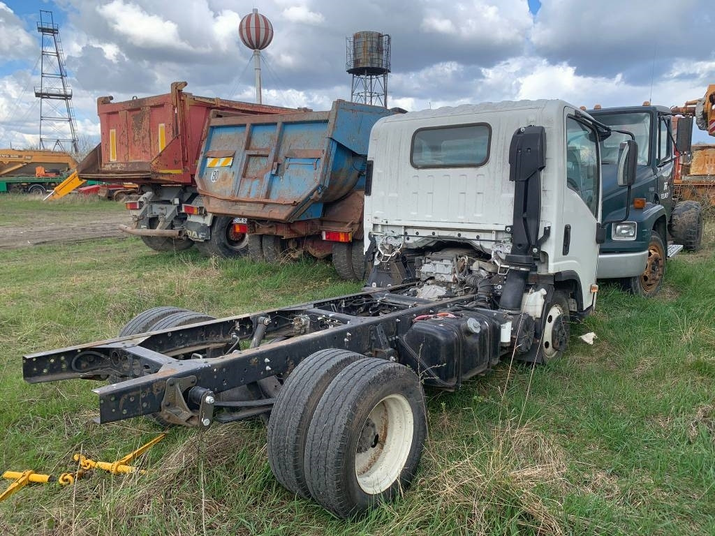 Isuzu FOR PARTS - Camião chassi: foto 5 Isuzu FOR PARTS - Camião chassi: foto 5