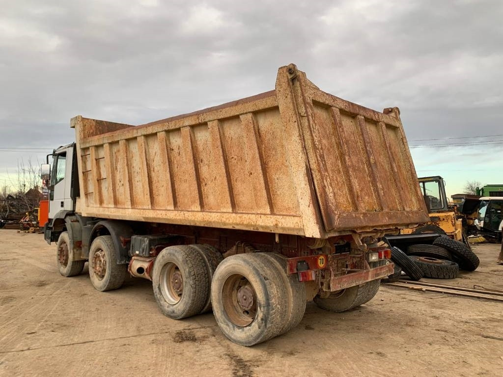 Iveco Eurotech - Camião basculante: foto 3 Iveco Eurotech - Camião basculante: foto 3