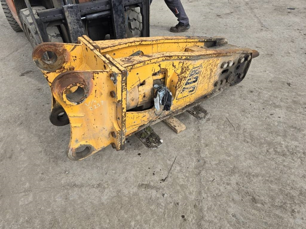 JCB 2T - Martelo hidráulico por Máquina de construção: foto 2 JCB 2T - Martelo hidráulico por Máquina de construção: foto 2