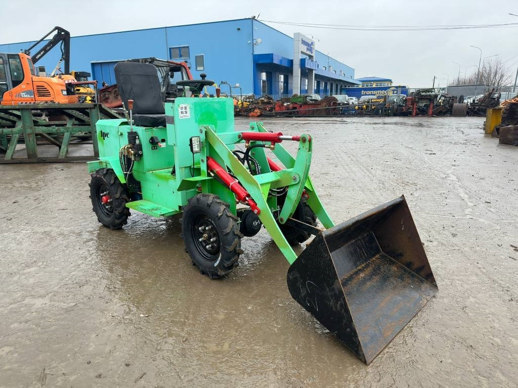 JPC ME18 - Carregadora articulada: foto 4 JPC ME18 - Carregadora articulada: foto 4