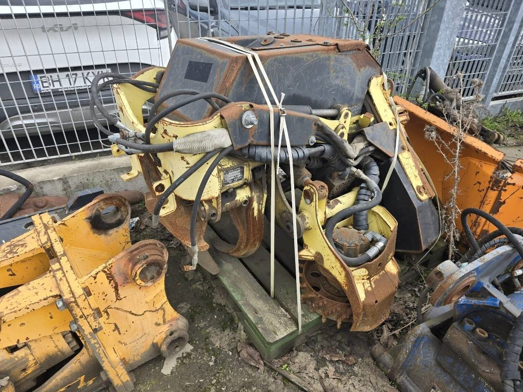 John Deere H414 Harvester Head - Cabeçote direcional: foto 1 John Deere H414 Harvester Head - Cabeçote direcional: foto 1