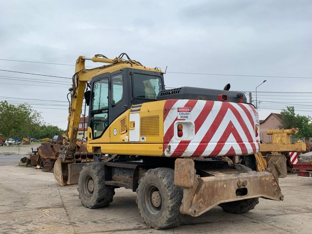 Komatsu PW 140-7 - Escavadeira de rodas: foto 3 Komatsu PW 140-7 - Escavadeira de rodas: foto 3