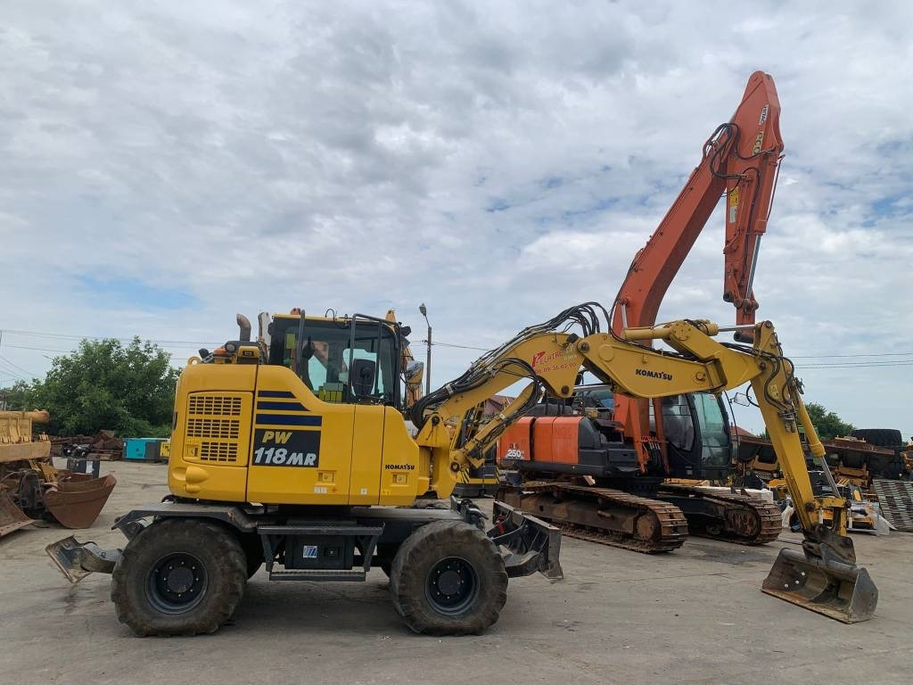 Komatsu PW118MR-11W - Escavadeira de rodas: foto 4 Komatsu PW118MR-11W - Escavadeira de rodas: foto 4