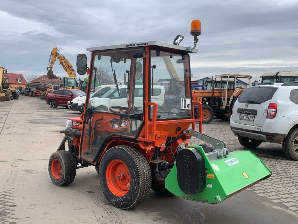 Kubota B 4200 - Trator: foto 3 Kubota B 4200 - Trator: foto 3