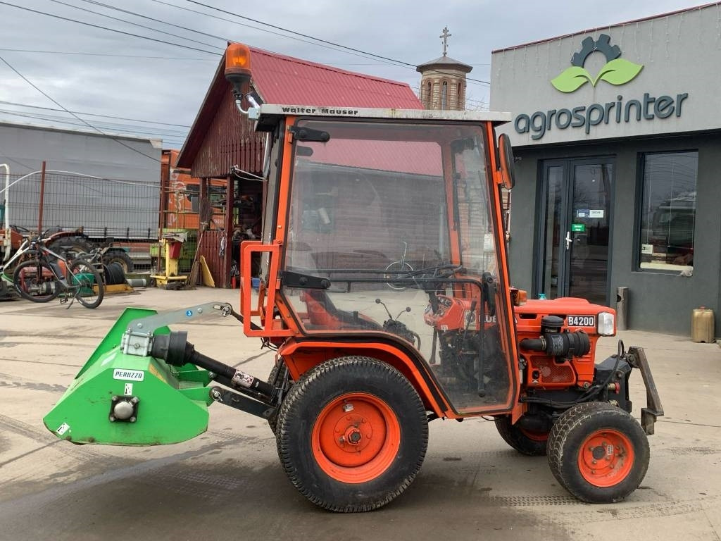 Kubota B 4200 - Trator: foto 5 Kubota B 4200 - Trator: foto 5