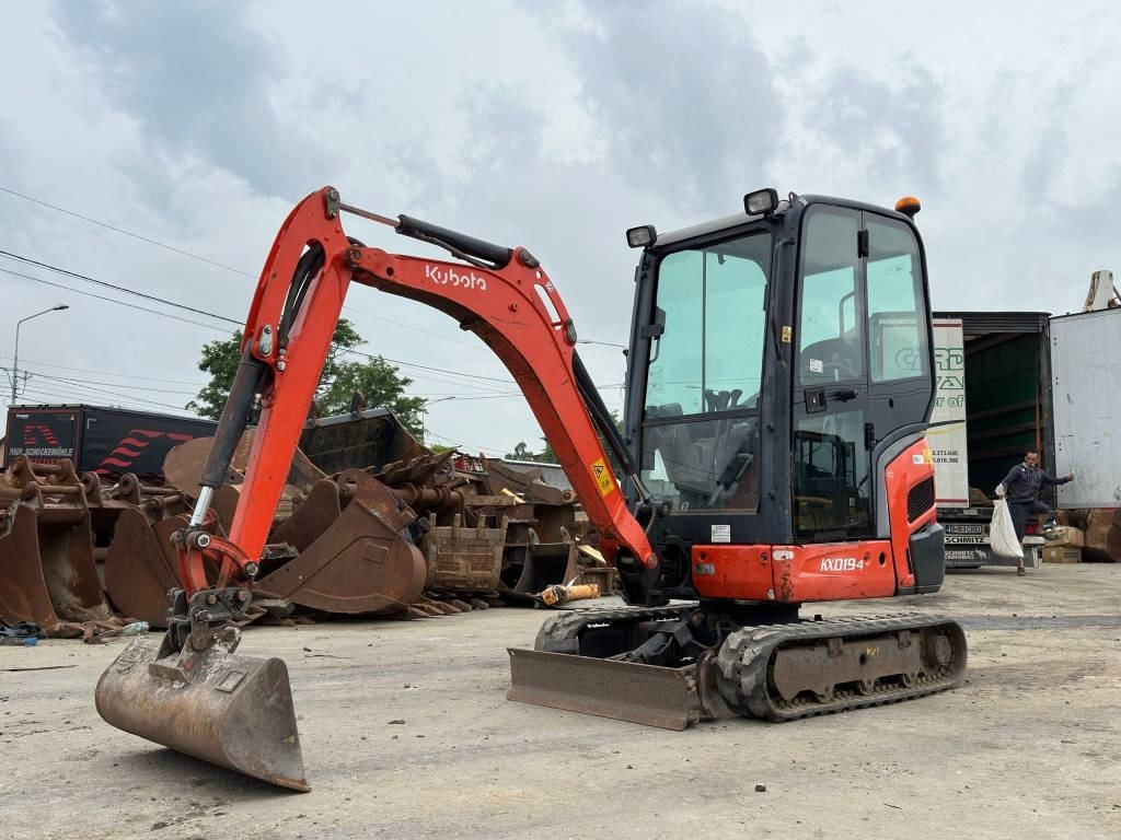 Kubota KX 019-4 - Mini escavadeira: foto 4 Kubota KX 019-4 - Mini escavadeira: foto 4