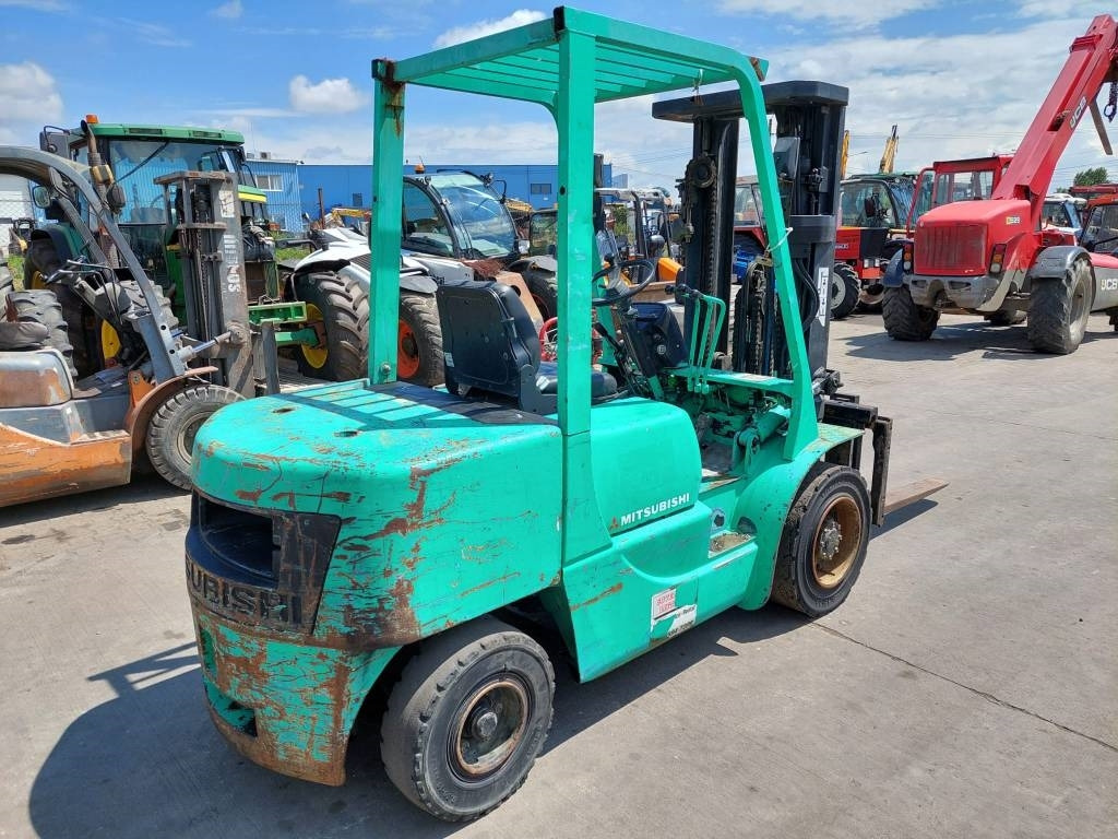 Mitsubishi FD35A - Empilhadeira a diesel: foto 3 Mitsubishi FD35A - Empilhadeira a diesel: foto 3
