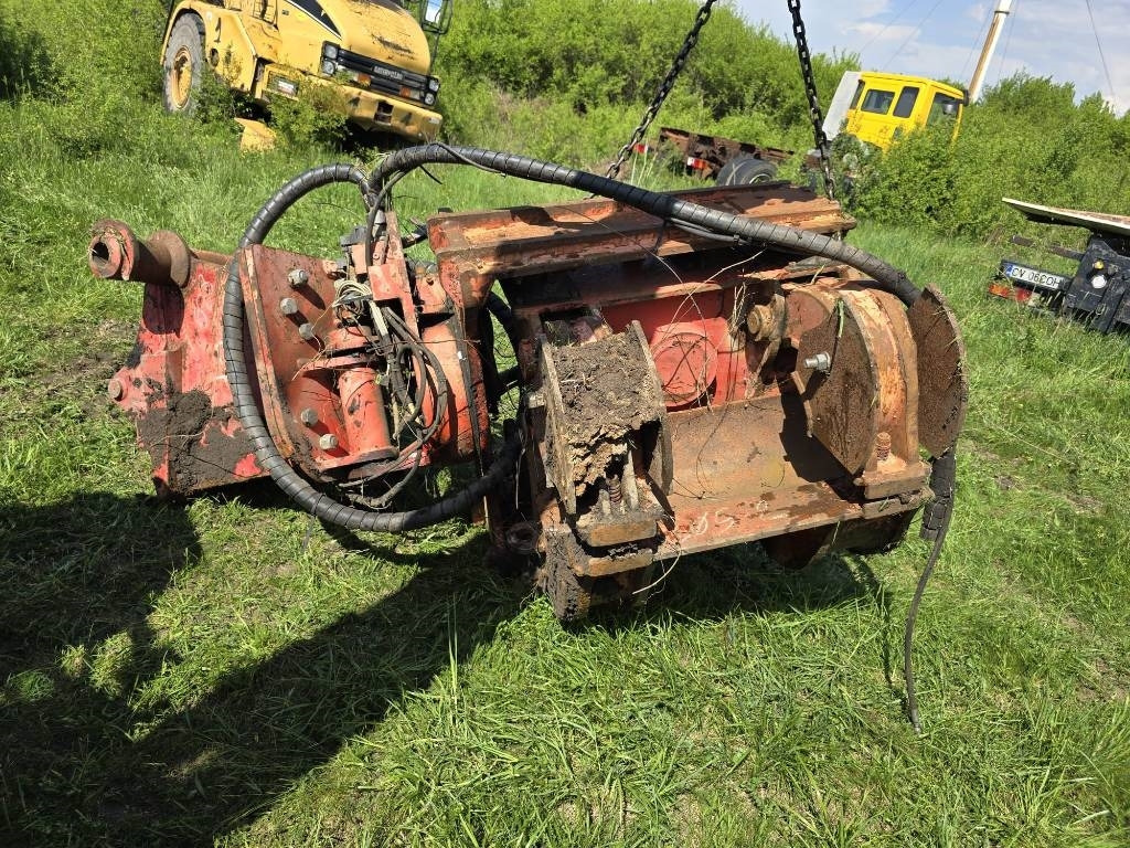 Movax SP60F PILE DRIVER - Bate estaca: foto 1 Movax SP60F PILE DRIVER - Bate estaca: foto 1