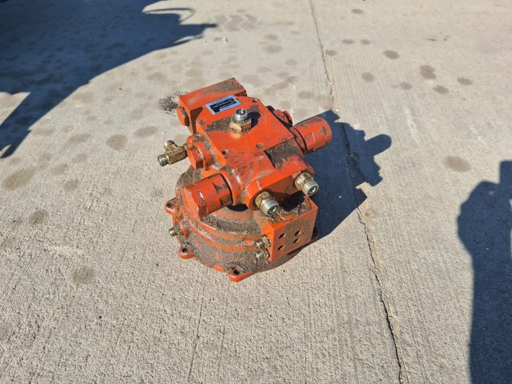 Nachi PCR-5B-30A-FGP-9407A swing motor for JCB 85Z - Motor por Máquina de construção: foto 1 Nachi PCR-5B-30A-FGP-9407A swing motor for JCB 85Z - Motor por Máquina de construção: foto 1