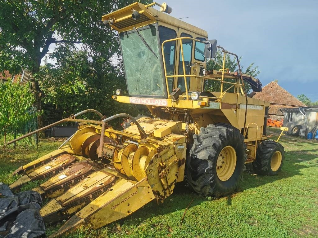 New Holland 2305 - Ceifeira debulhadora: foto 1 New Holland 2305 - Ceifeira debulhadora: foto 1