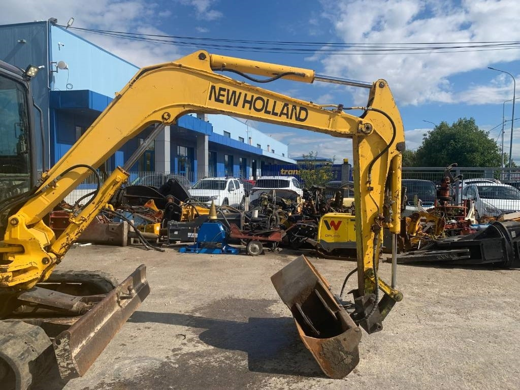 New Holland EH 45 - Mini escavadeira: foto 5 New Holland EH 45 - Mini escavadeira: foto 5