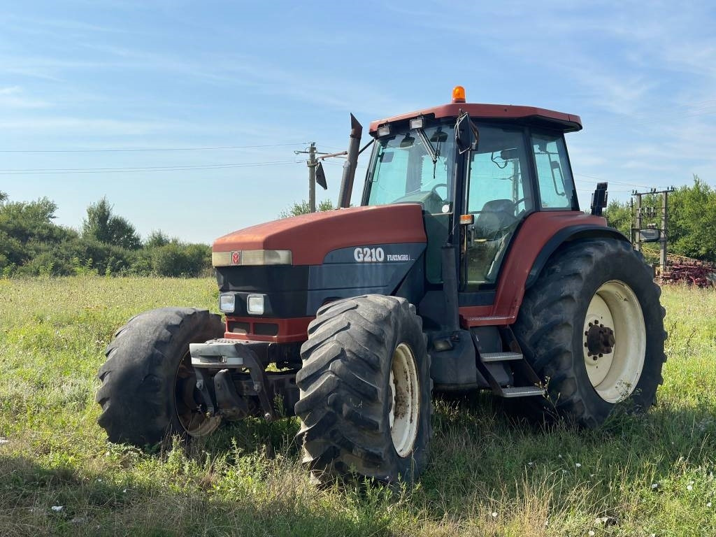New Holland G 210 - Trator: foto 1 New Holland G 210 - Trator: foto 1