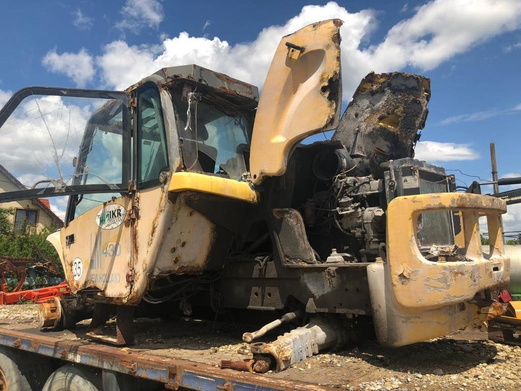 New Holland LM 430 FOR PARTS - Empilhador telescópico: foto 5 New Holland LM 430 FOR PARTS - Empilhador telescópico: foto 5