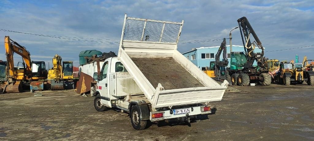 Renault Master 120 - Camião basculante: foto 5 Renault Master 120 - Camião basculante: foto 5