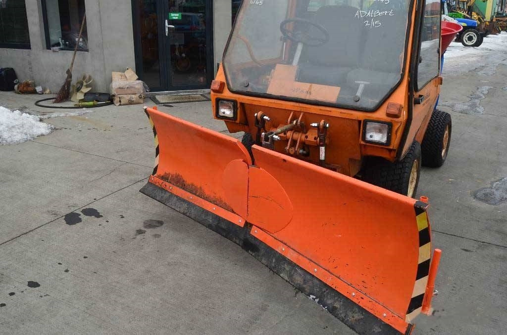 Sisis Sisis - Veículo limpa-neves: foto 4 Sisis Sisis - Veículo limpa-neves: foto 4