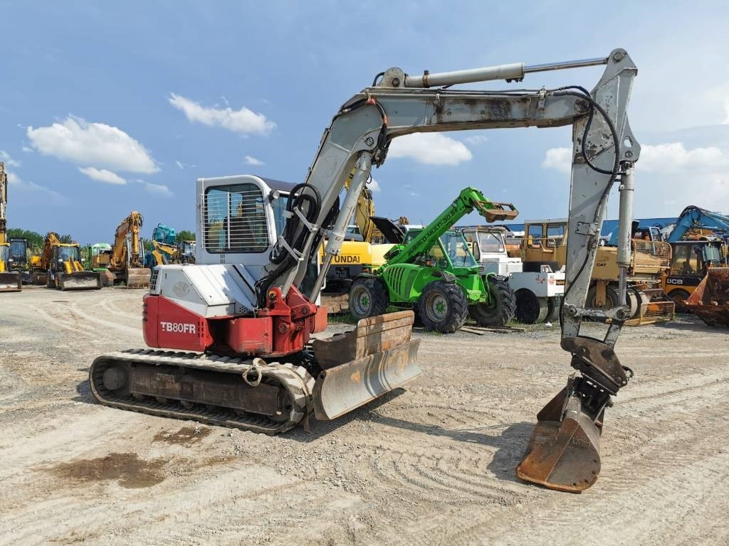 Takeuchi TB80FR - Mini escavadeira: foto 2 Takeuchi TB80FR - Mini escavadeira: foto 2