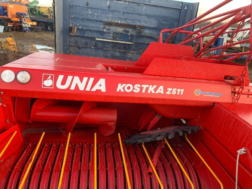 Unia Kostka Z511 NEW  - Enfardadeira de fardos quadrados: foto 4 Unia Kostka Z511 NEW  - Enfardadeira de fardos quadrados: foto 4