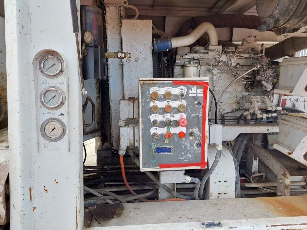 Utranazz SCM80C - Bomba de betão estacionária: foto 5 Utranazz SCM80C - Bomba de betão estacionária: foto 5