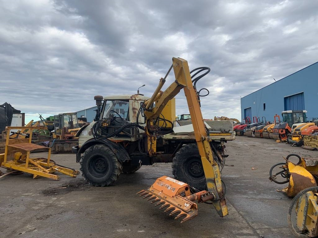 Mercedes-Benz 406A - Veículo municipal/ Especial: foto 3 Mercedes-Benz 406A - Veículo municipal/ Especial: foto 3