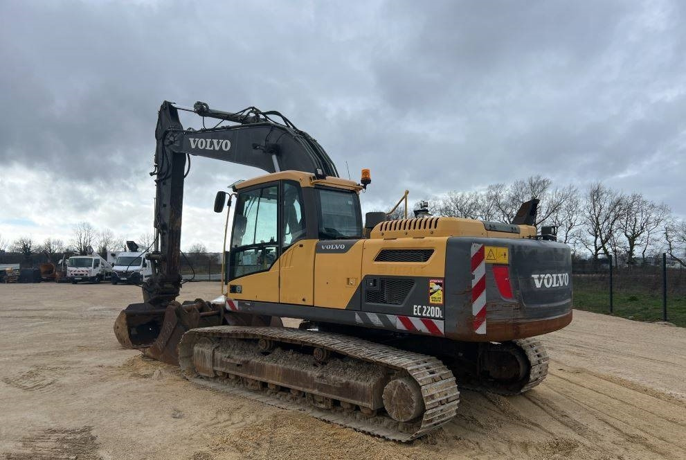 Volvo EC 220 DL - Escavadora de rastos: foto 2 Volvo EC 220 DL - Escavadora de rastos: foto 2