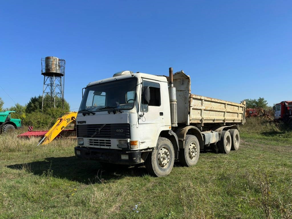Volvo FL 10 - Camião basculante: foto 1 Volvo FL 10 - Camião basculante: foto 1