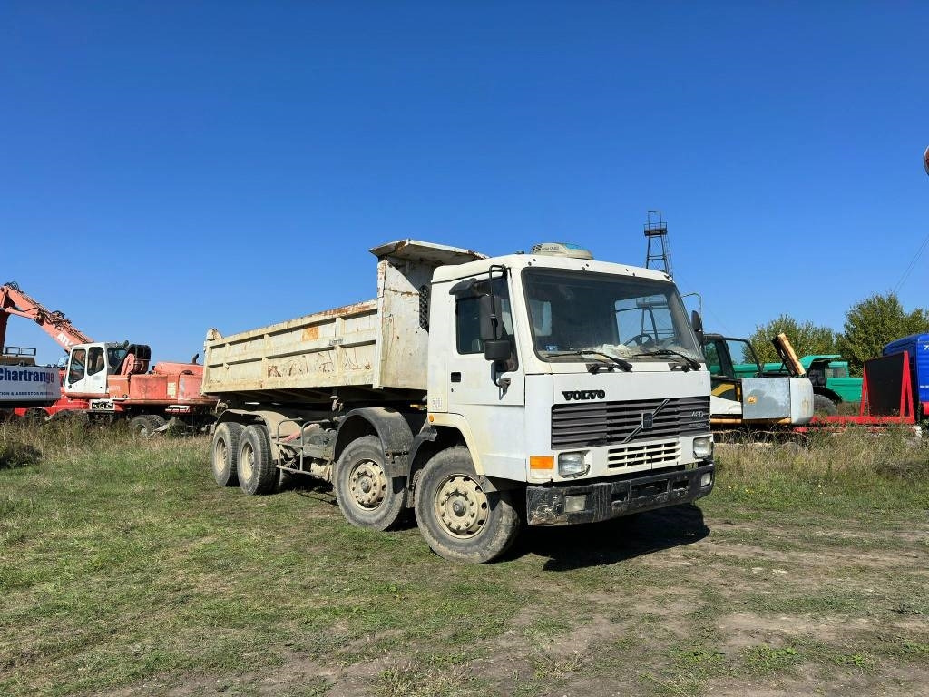 Volvo FL 10 - Camião basculante: foto 4 Volvo FL 10 - Camião basculante: foto 4