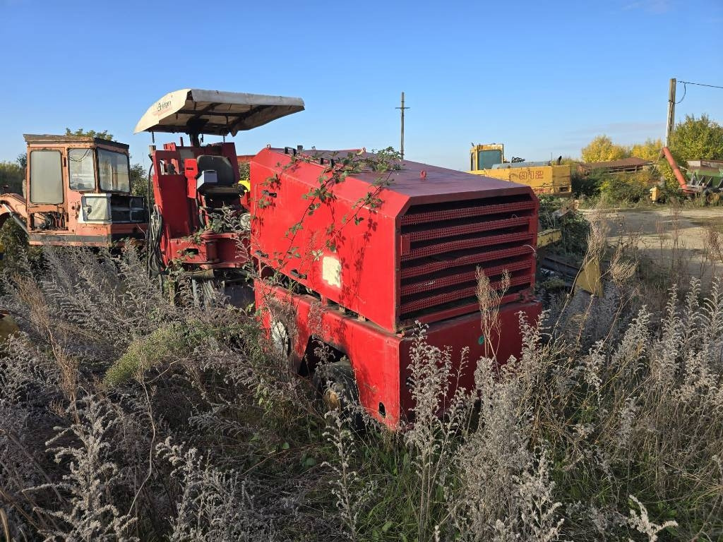 Wirtgen W 600 DC FOR PARTS - Acabadora: foto 1 Wirtgen W 600 DC FOR PARTS - Acabadora: foto 1