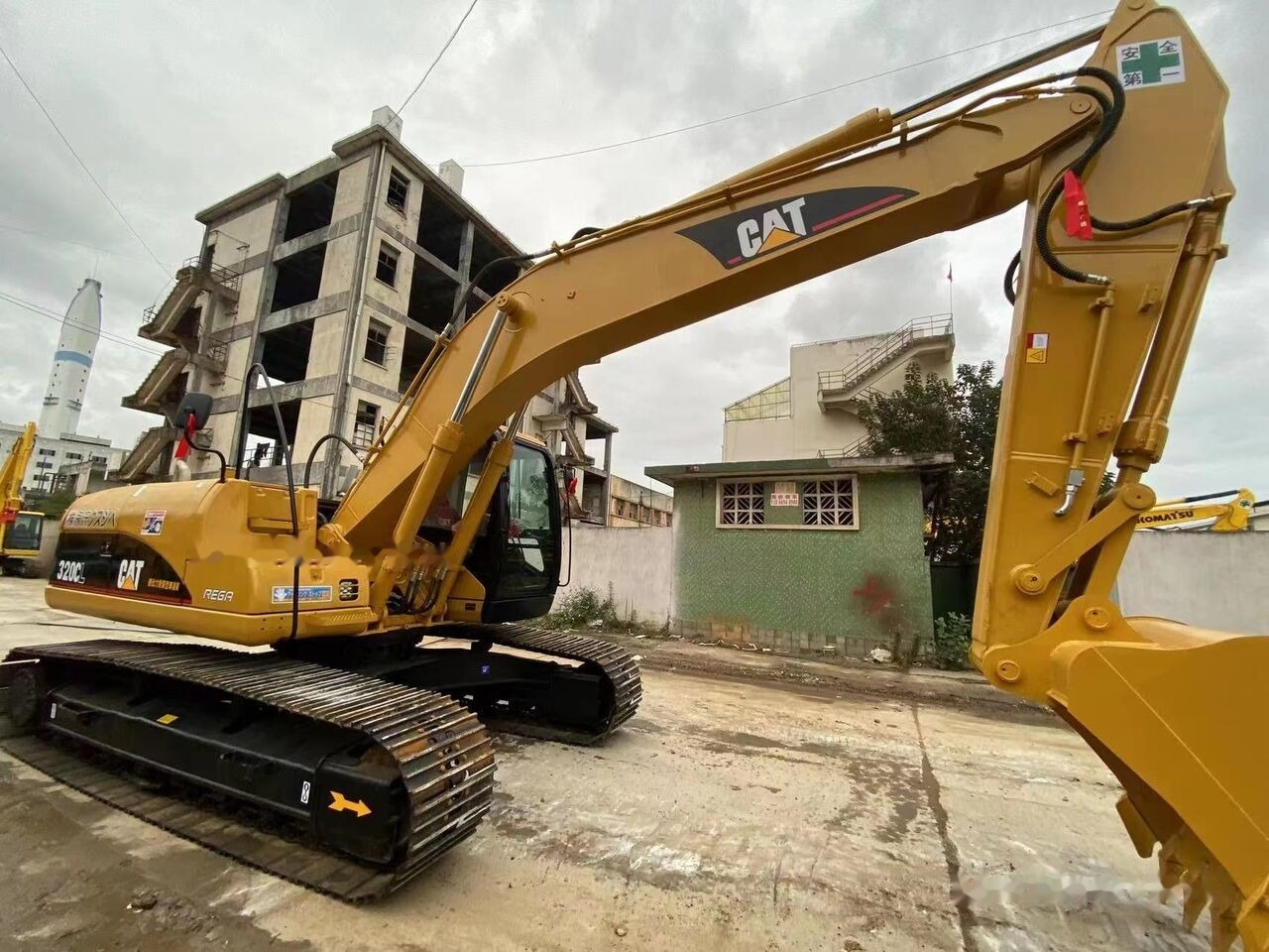 Escavadora de rastos Caterpillar 320CL: foto 11