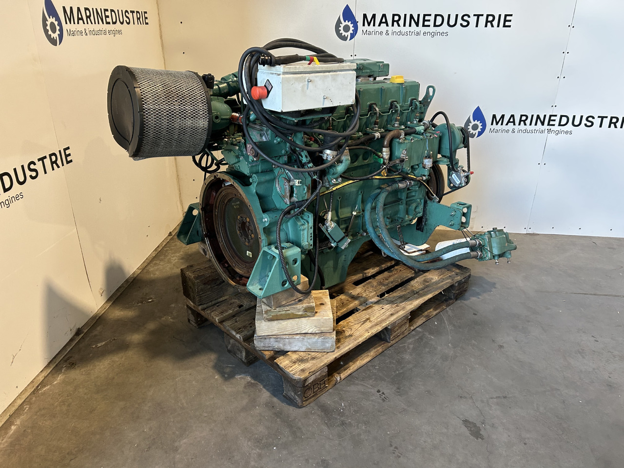 Volvo Penta D7C-B TA - Motor por Máquina de outro: foto 2 Volvo Penta D7C-B TA - Motor por Máquina de outro: foto 2