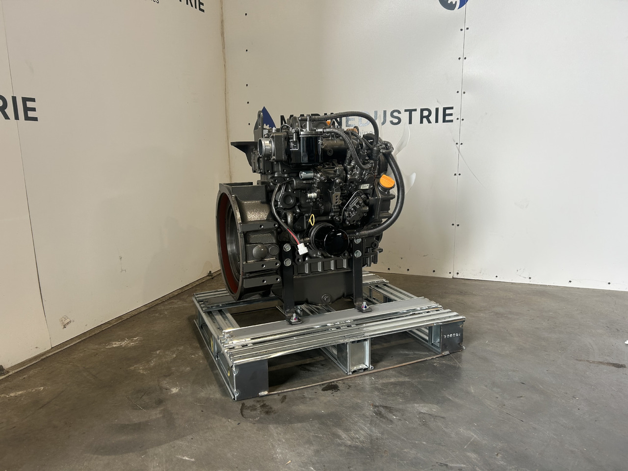 Yanmar 3TNV82A - Motor por Escavadeira: foto 1 Yanmar 3TNV82A - Motor por Escavadeira: foto 1
