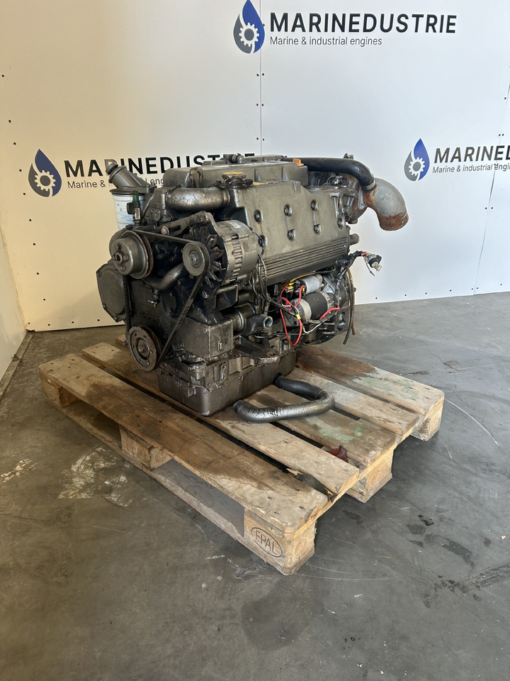 Yanmar 4LH-HTE (For parts) - Motor: foto 2 Yanmar 4LH-HTE (For parts) - Motor: foto 2